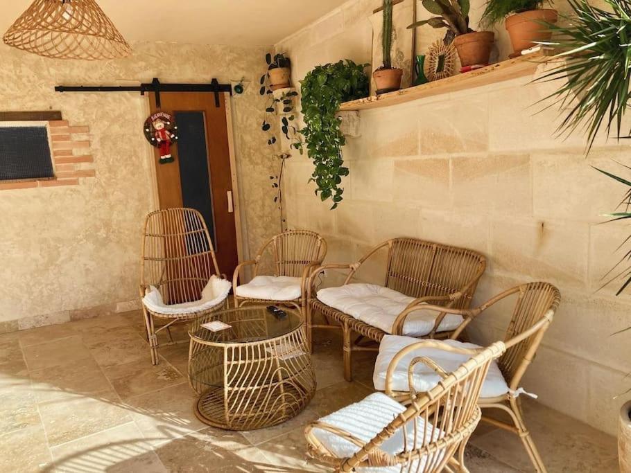 Maison De Campagne - La Belle Claudine Laruscade Exterior foto